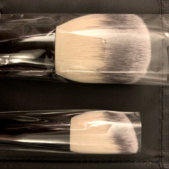 CROWN Pro Makeup Brush Set NIP - Picture 4 of 5